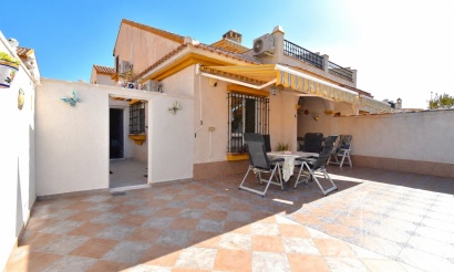 Villa - Venta - Orihuela Costa - La Zenia