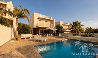 Villa - Venta - San Miguel de Salinas - Inland