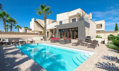 Villa - Venta - Torrevieja - Costa Blanca