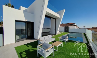 Villa - Venta - Torrevieja - Los Balcones