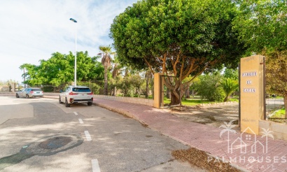 Villa - Venta - Torrevieja - Orihuela Costa