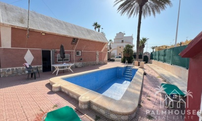 Villa - Venta - Torrevieja - Torrevieja Centro