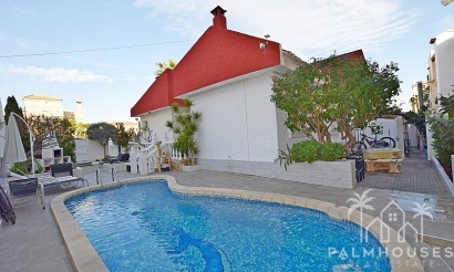 Villa - Venta - Torrevieja - Torrevieja Centro