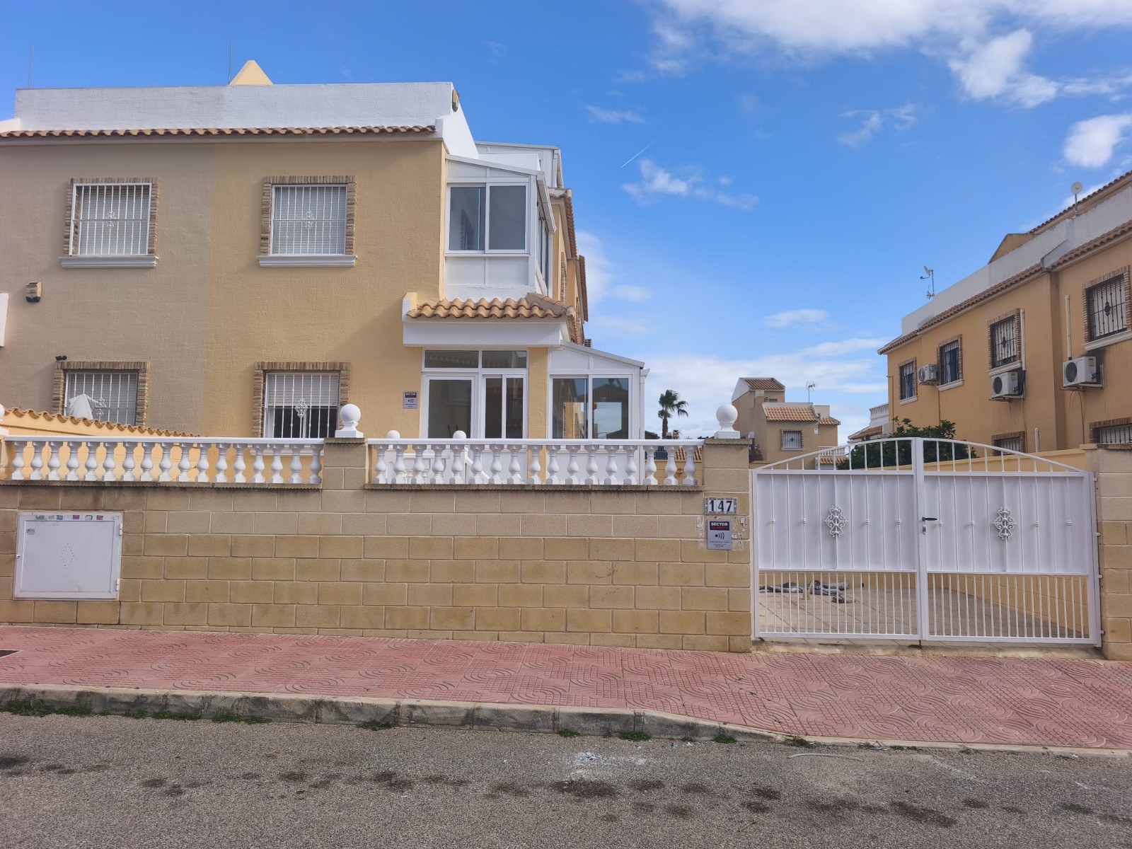 Villa · Reventa - Ciudad Quesada · Alicante · España Villa · Reventa - Ciudad Quesada · Alicante · España