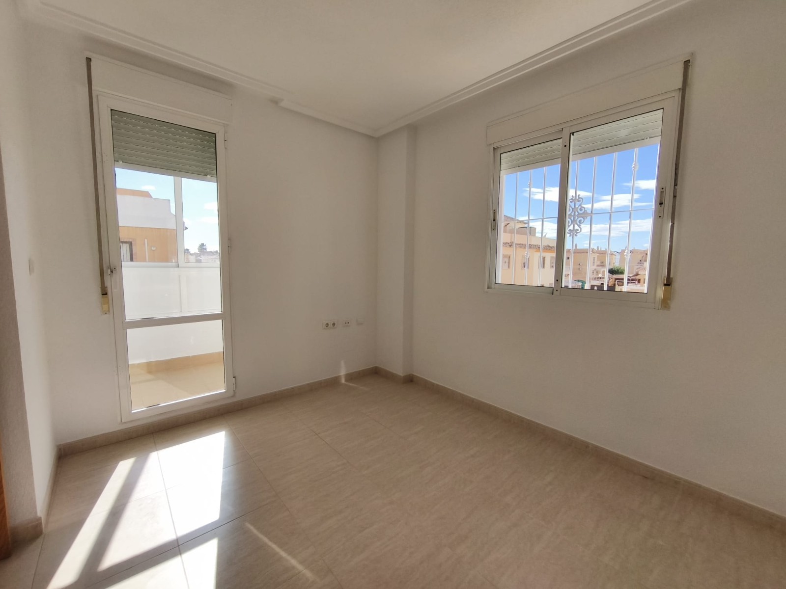 Villa · Reventa - Ciudad Quesada · Alicante · España Villa · Reventa - Ciudad Quesada · Alicante · España