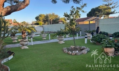 Venta - Villa - Dehesa De Campoamor - Campoamor