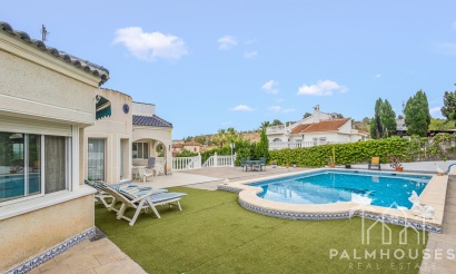 Venta - Villa - Algorfa