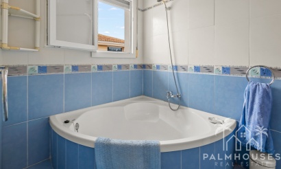 Venta - Villa - Algorfa