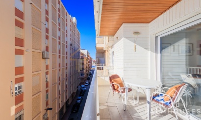 Resale - Apartments - Torrevieja - Paseo maritimo