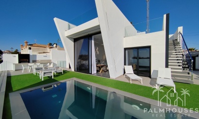Venta - Villa - Torrevieja - Los Balcones