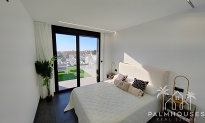 Venta - Villa - Torrevieja - Los Balcones