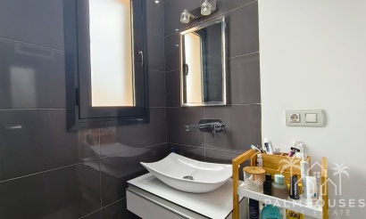 Revente - Apartment - Mil Palmeras