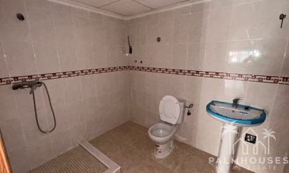Resale - Commercial - Jacarilla
