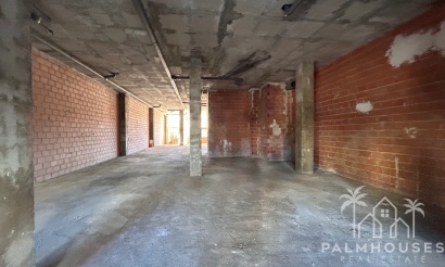 Resale - Commercial - Jacarilla
