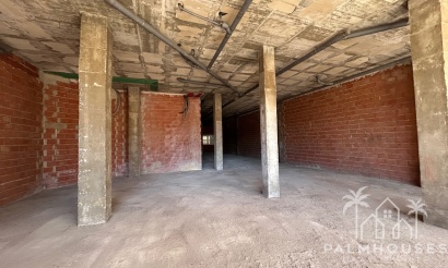 Resale - Commercial - Jacarilla