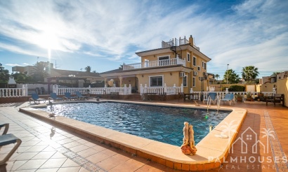 Revente - Villa - Torrevieja - Los Balcones