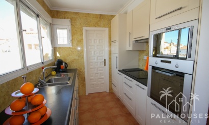 Resale - Villa - Orihuela Costa
