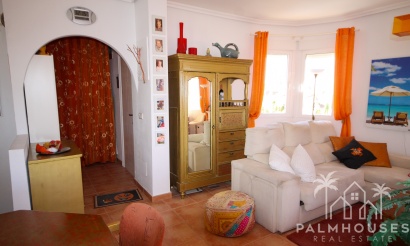 Resale - Villa - Orihuela Costa