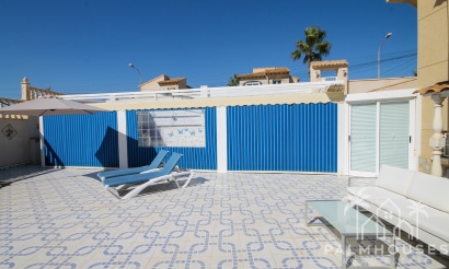 Resale - Villa - Orihuela Costa