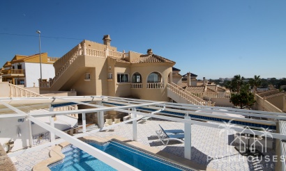 Resale - Villa - Orihuela Costa