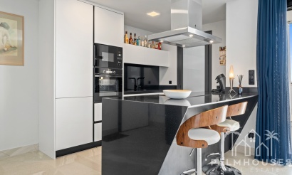 Resale - Apartments - Villamartin