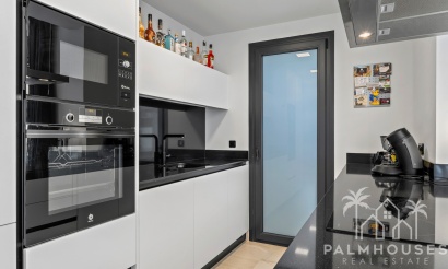 Resale - Apartments - Villamartin
