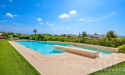 Resale - Apartments - Villamartin