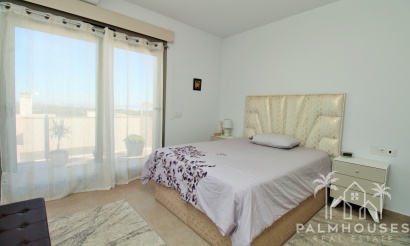 Resale - Villa - Villamartin
