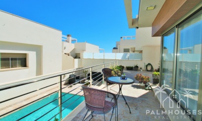 Resale - Villa - Villamartin