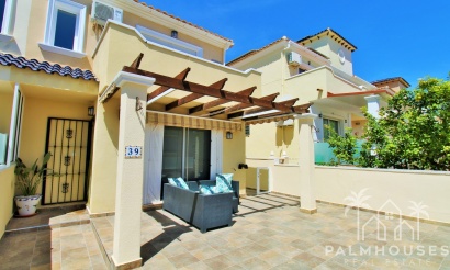 Resale - House - Villamartin
