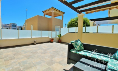 Resale - House - Villamartin