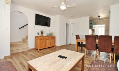 Resale - House - Villamartin