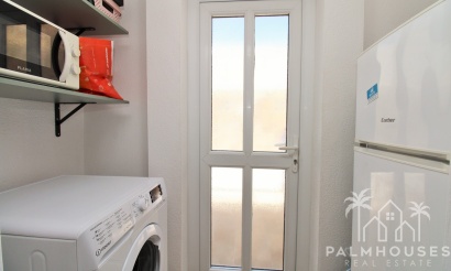 Resale - House - Villamartin