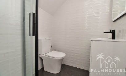 Resale - House - Villamartin