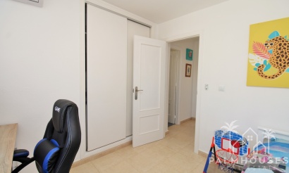 Resale - House - Villamartin