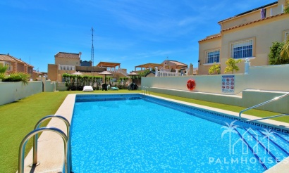 Resale - House - Villamartin