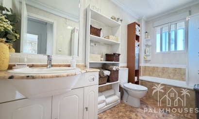 Resale - House - La Zenia