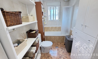 Resale - House - La Zenia