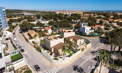 Nueva construcción  - Villa - Orihuela Costa - Dehesa De Campoamor