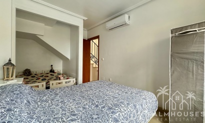 Revente - Villa - Los Montesinos - La Herada
