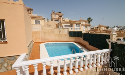 Resale - Villa - Orihuela Costa