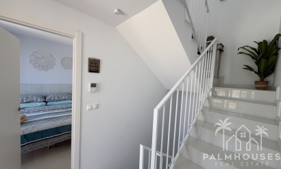 Resale - Villa - Mil Palmeras