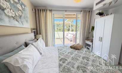 Resale - Villa - Mil Palmeras