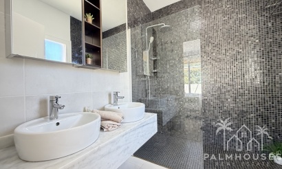Resale - Villa - Mil Palmeras