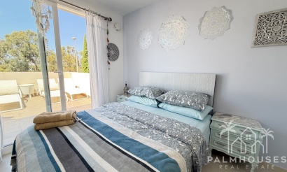 Resale - Villa - Mil Palmeras