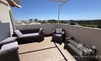 Resale - Villa - Mil Palmeras
