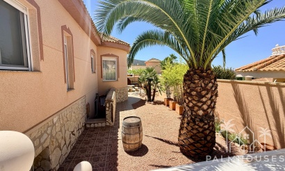Resale - Villa - Hondón de las Nieves