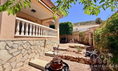 Resale - Villa - Hondón de las Nieves