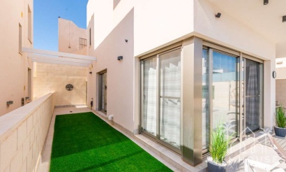 Revente - Villa - Orihuela Costa - Costa Blanca