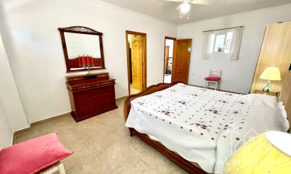 Herverkoop - Villa - Alicante - Costa Blanca